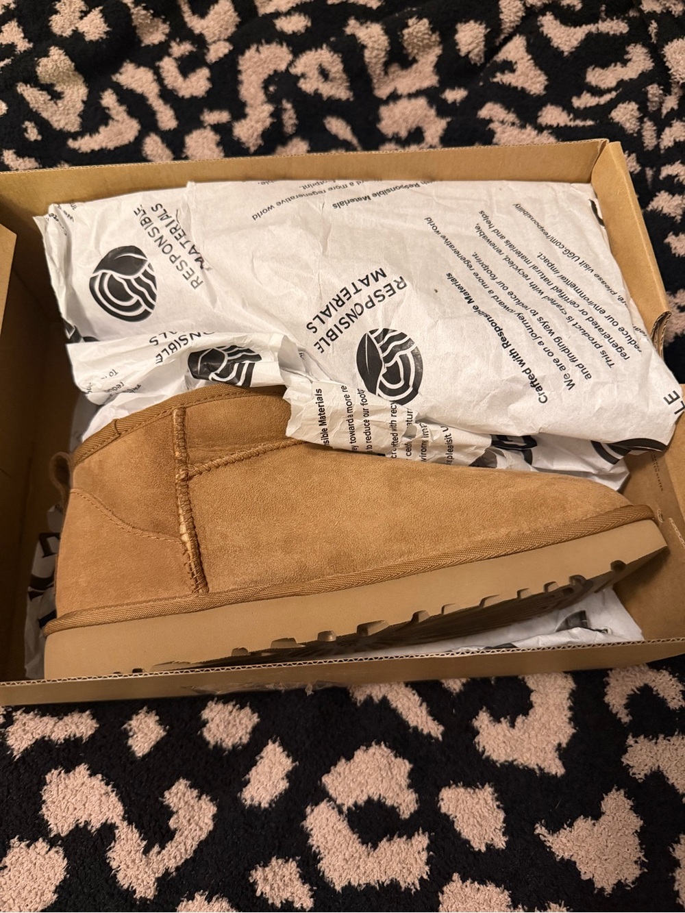 UGG Classic Ultra Mini size 8 NEW